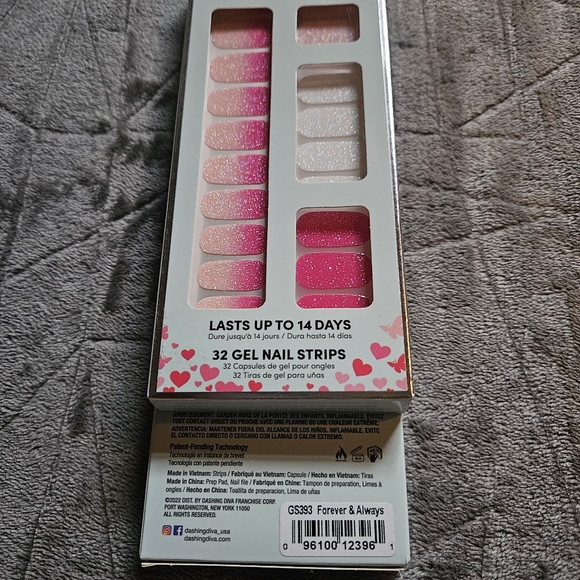 Dashing Diva Glitter Pink Peel & Stick Nails - Picture 3 of 3